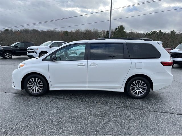 2020 Toyota Sienna XLE Premium