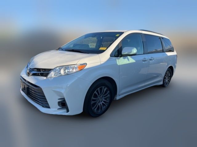 2020 Toyota Sienna XLE Premium