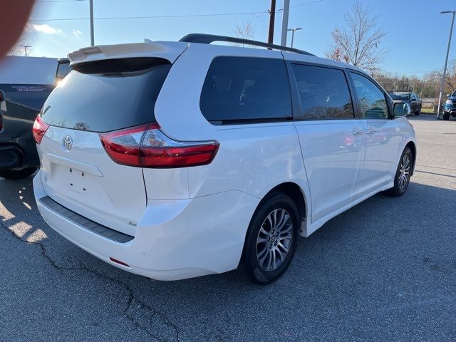 2020 Toyota Sienna XLE Premium