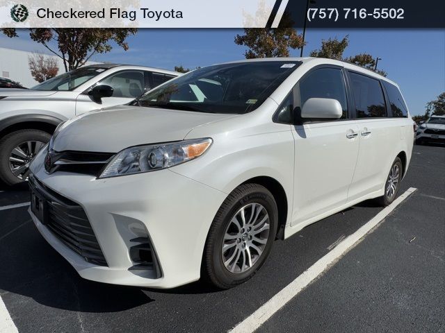 2020 Toyota Sienna XLE Premium