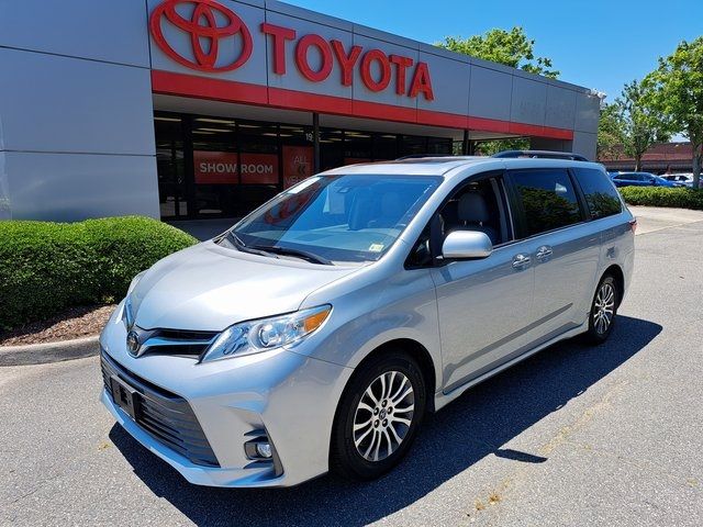 2020 Toyota Sienna XLE Premium