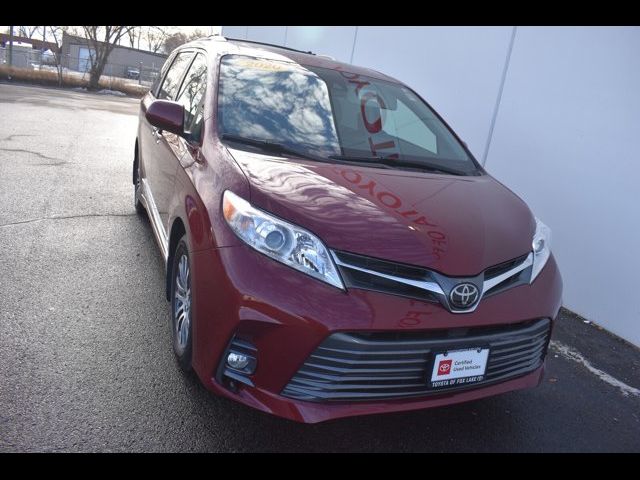 2020 Toyota Sienna XLE Premium