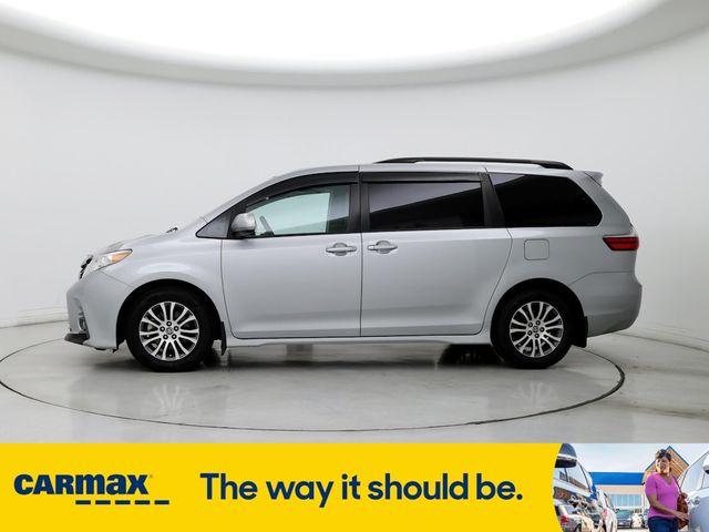 2020 Toyota Sienna XLE Premium