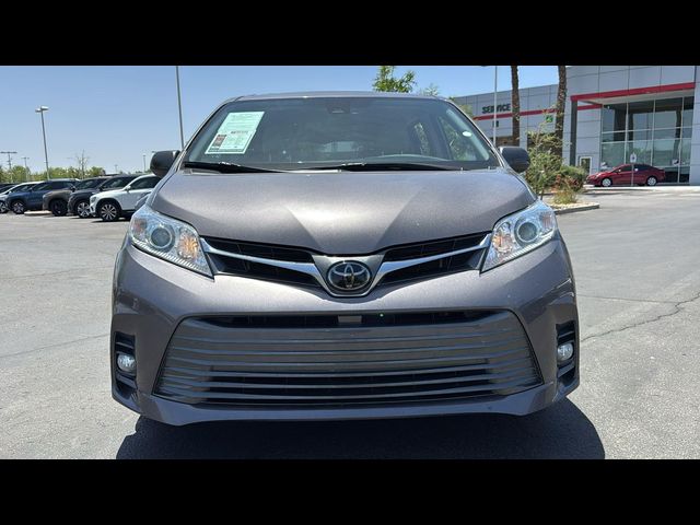2020 Toyota Sienna XLE Premium