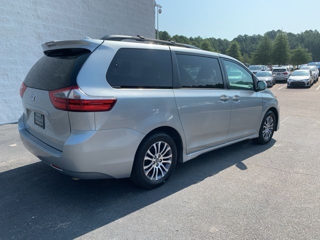 2020 Toyota Sienna XLE Premium