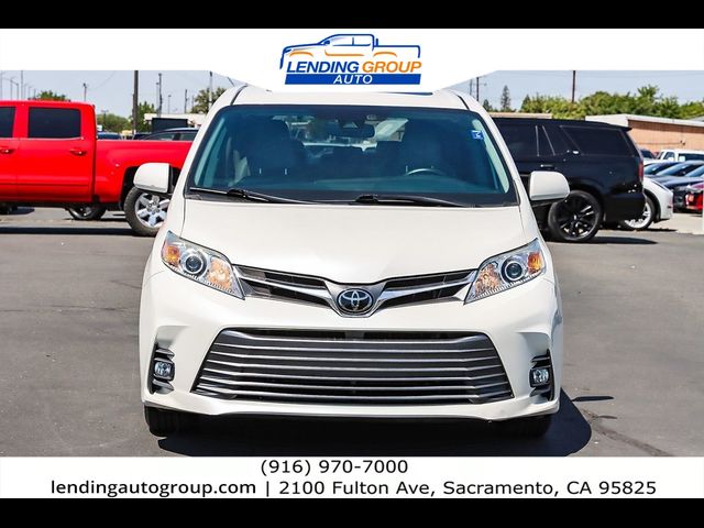 2020 Toyota Sienna XLE Premium
