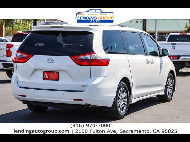 2020 Toyota Sienna XLE Premium