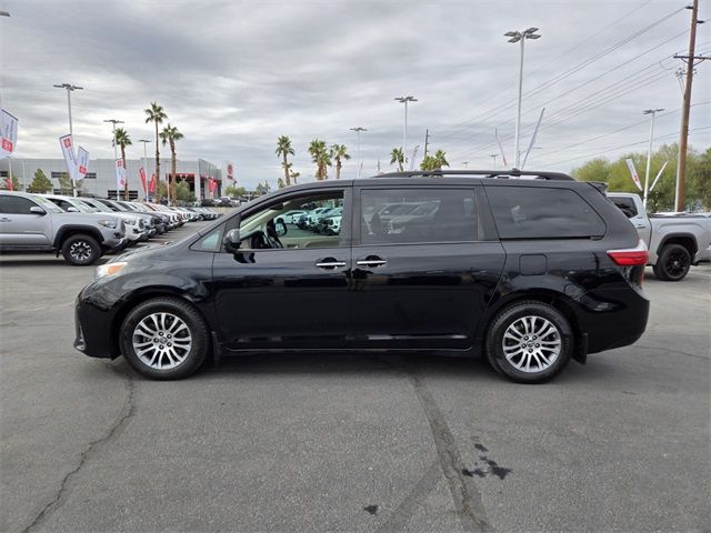 2020 Toyota Sienna XLE Premium