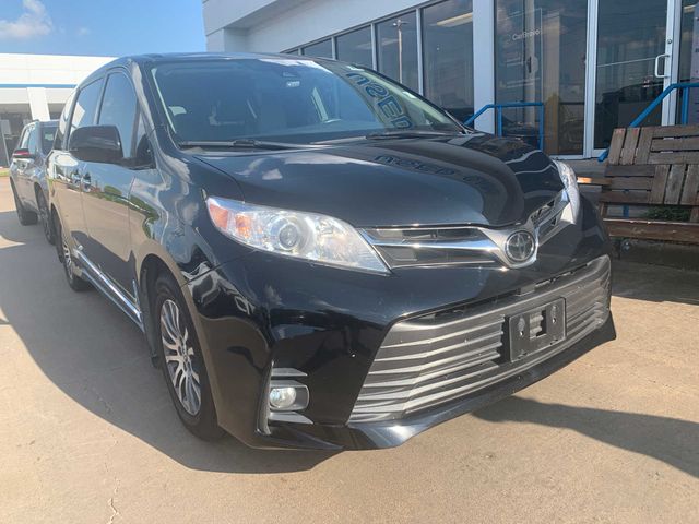 2020 Toyota Sienna XLE Premium