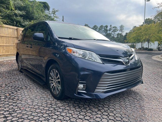 2020 Toyota Sienna XLE Premium