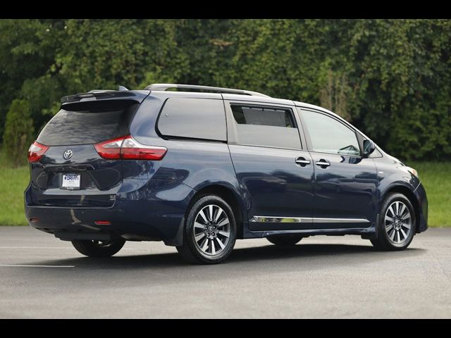 2020 Toyota Sienna XLE Premium