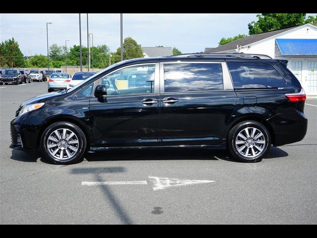 2020 Toyota Sienna XLE Premium