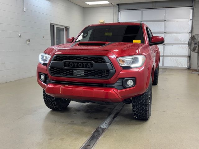 2020 Toyota Tacoma TRD Sport