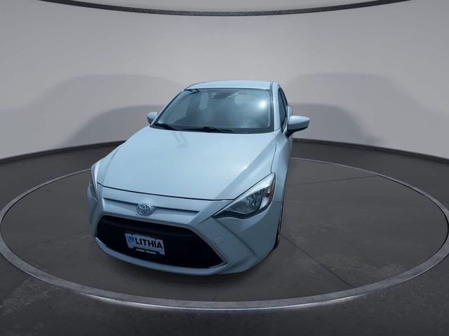 2020 Toyota Yaris L