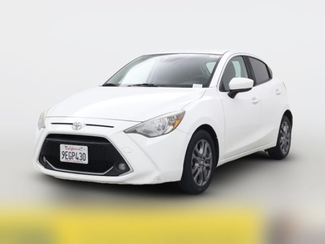 2020 Toyota Yaris LE