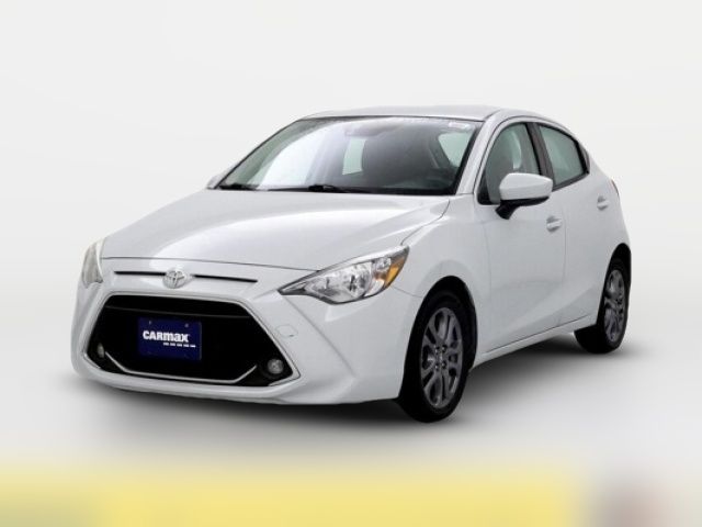 2020 Toyota Yaris LE