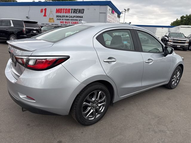 2020 Toyota Yaris LE