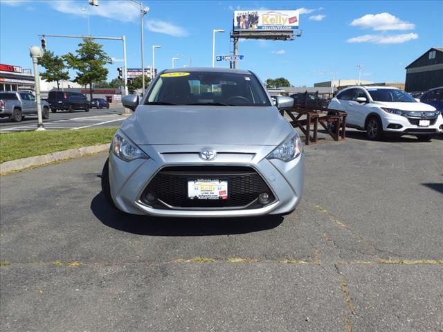 2020 Toyota Yaris LE