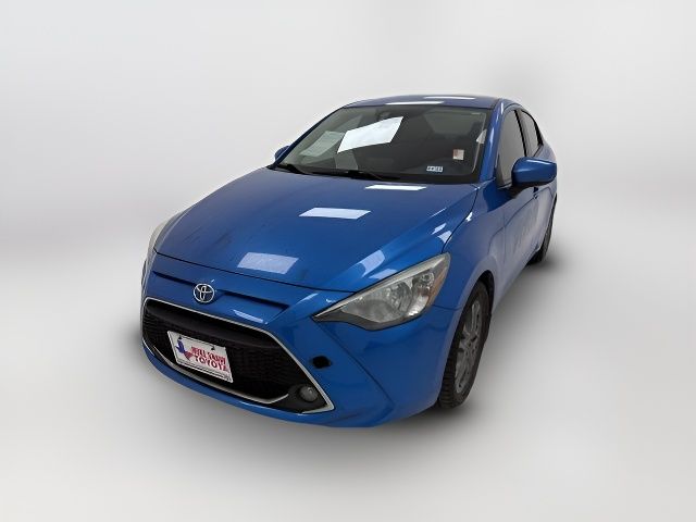 2020 Toyota Yaris LE