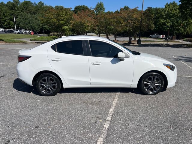 2020 Toyota Yaris LE