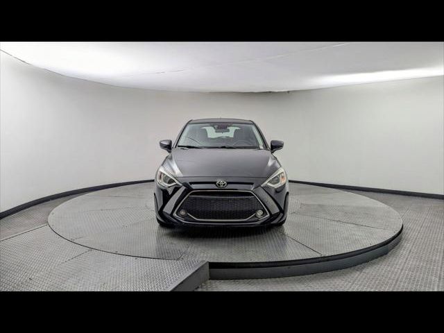 2020 Toyota Yaris XLE