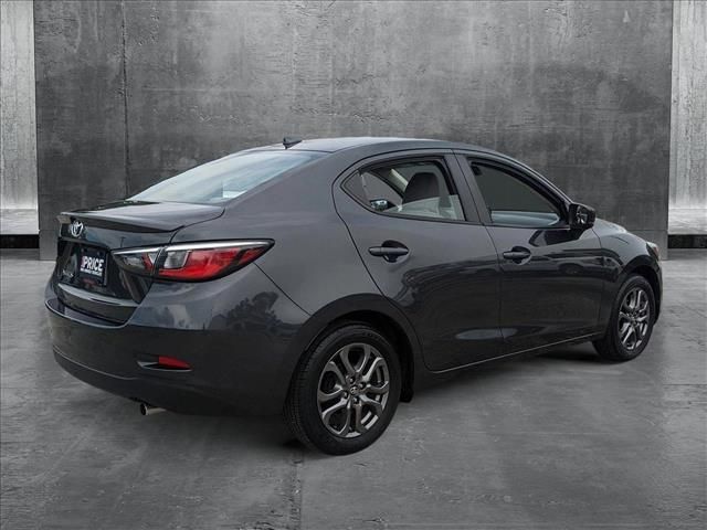 2020 Toyota Yaris LE
