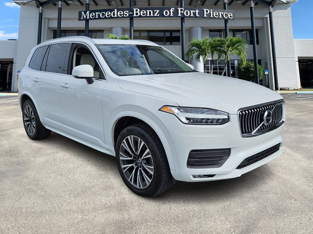 2020 Volvo XC90 Momentum