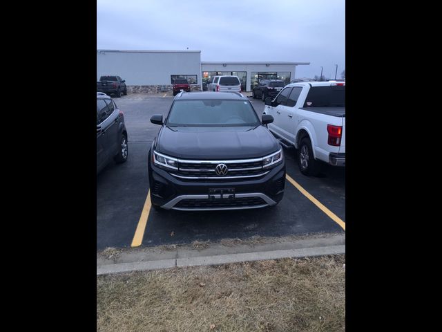 2020 Volkswagen Atlas Cross Sport 2.0T SE Technology