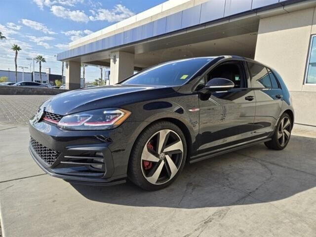 2020 Volkswagen Golf GTI SE