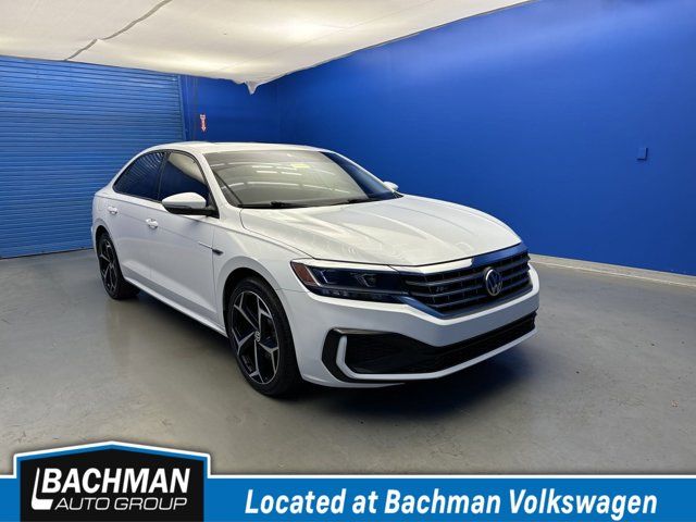 2020 Volkswagen Passat 2.0T R-Line