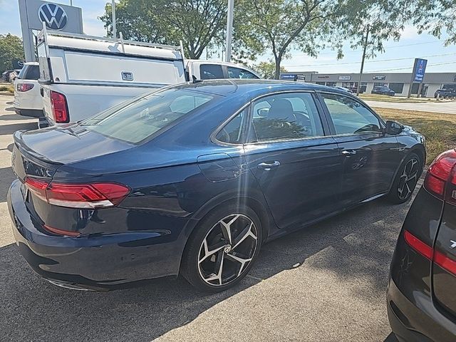 2020 Volkswagen Passat 2.0T R-Line