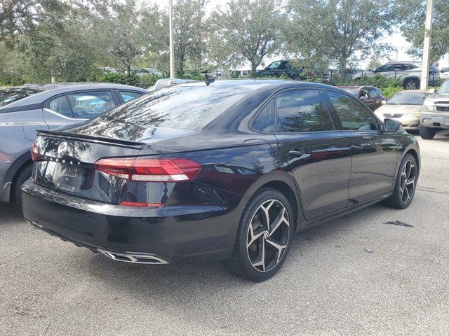 2020 Volkswagen Passat 2.0T R-Line