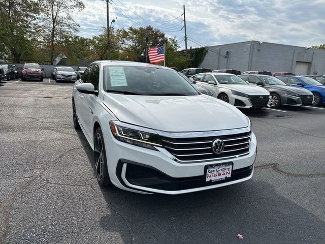 2020 Volkswagen Passat 2.0T R-Line