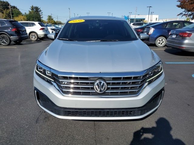 2020 Volkswagen Passat 2.0T R-Line