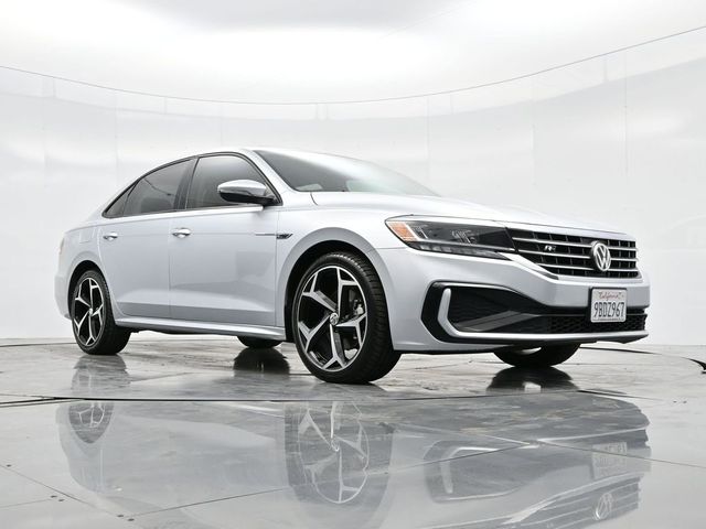 2020 Volkswagen Passat 2.0T R-Line