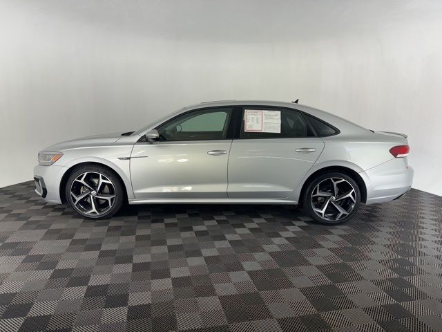 2020 Volkswagen Passat 2.0T R-Line