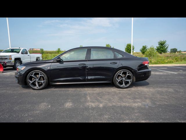 2020 Volkswagen Passat 2.0T R-Line