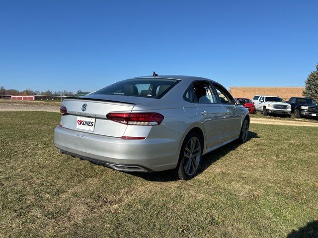 2020 Volkswagen Passat 2.0T R-Line