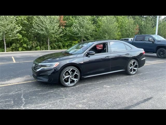 2020 Volkswagen Passat 2.0T R-Line