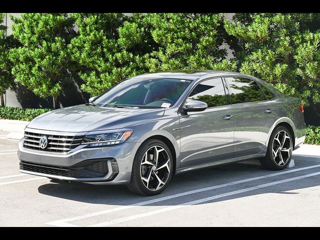 2020 Volkswagen Passat 2.0T R-Line