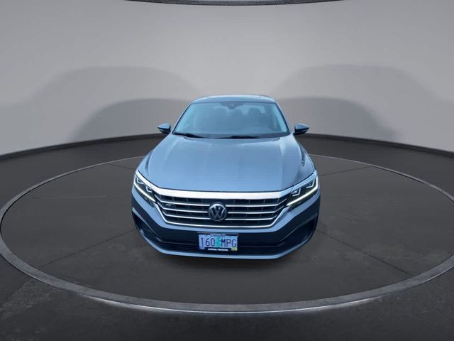 2020 Volkswagen Passat 2.0T R-Line