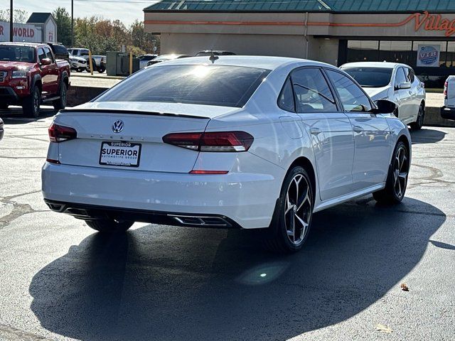 2020 Volkswagen Passat 2.0T R-Line