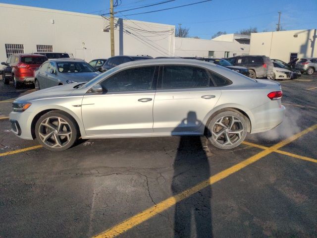 2020 Volkswagen Passat 2.0T R-Line