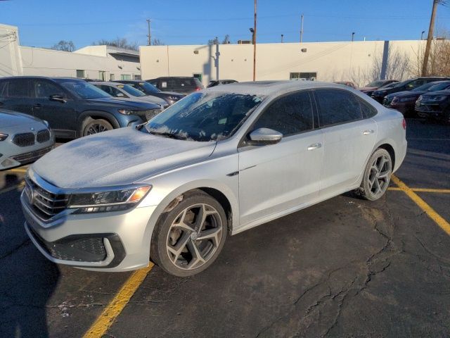 2020 Volkswagen Passat 2.0T R-Line