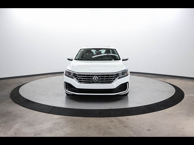 2020 Volkswagen Passat 2.0T R-Line