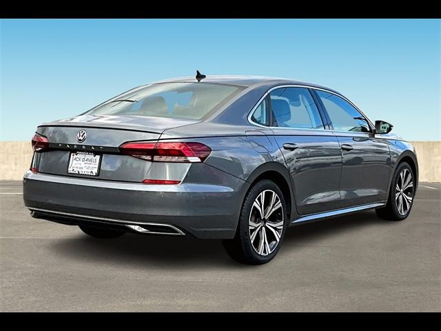 2020 Volkswagen Passat 2.0T SEL