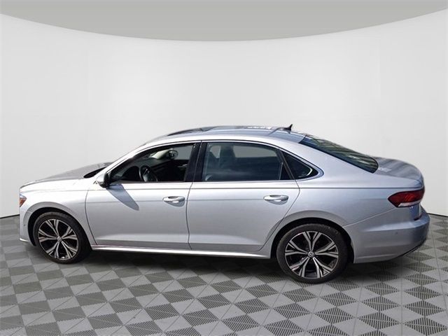 2020 Volkswagen Passat 2.0T SEL