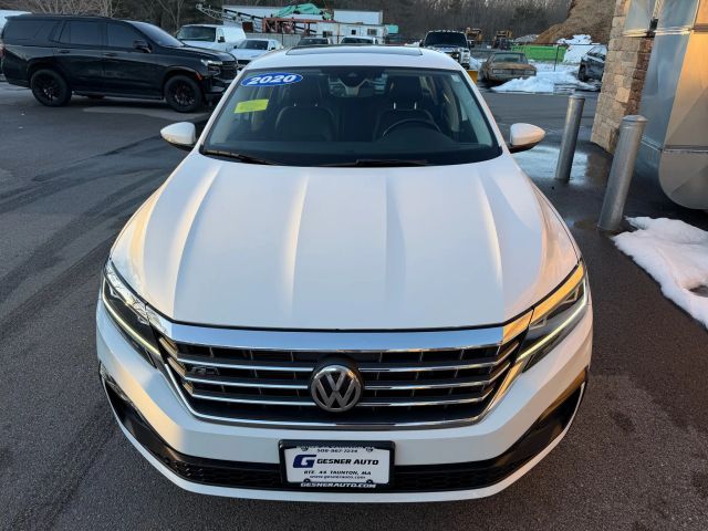 2020 Volkswagen Passat 2.0T R-Line