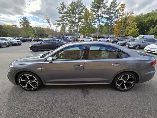 2020 Volkswagen Passat 2.0T R-Line