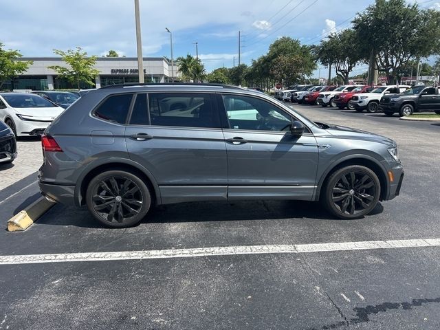 2020 Volkswagen Tiguan SE R-Line Black